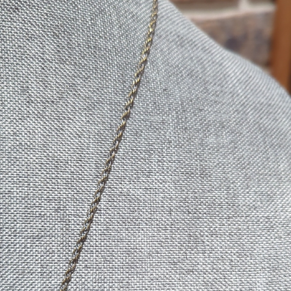 Elegant Bronze Butterfly Pendant Necklace – Vintage Charm - Picture 7 of 12